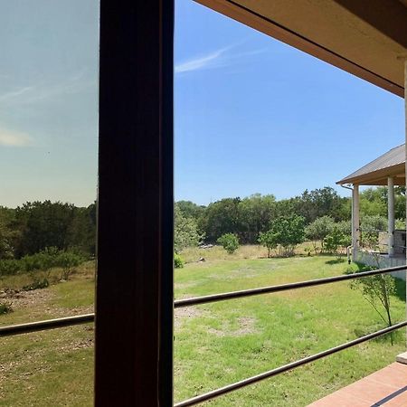 Scenic Hill Country Retreat - Rhino Ranch Villa New Braunfels Dış mekan fotoğraf