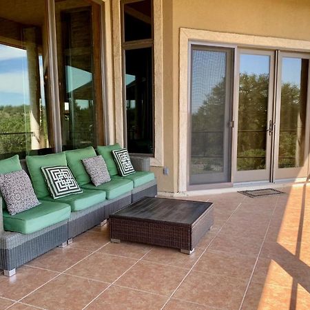 Scenic Hill Country Retreat - Rhino Ranch Villa New Braunfels Dış mekan fotoğraf