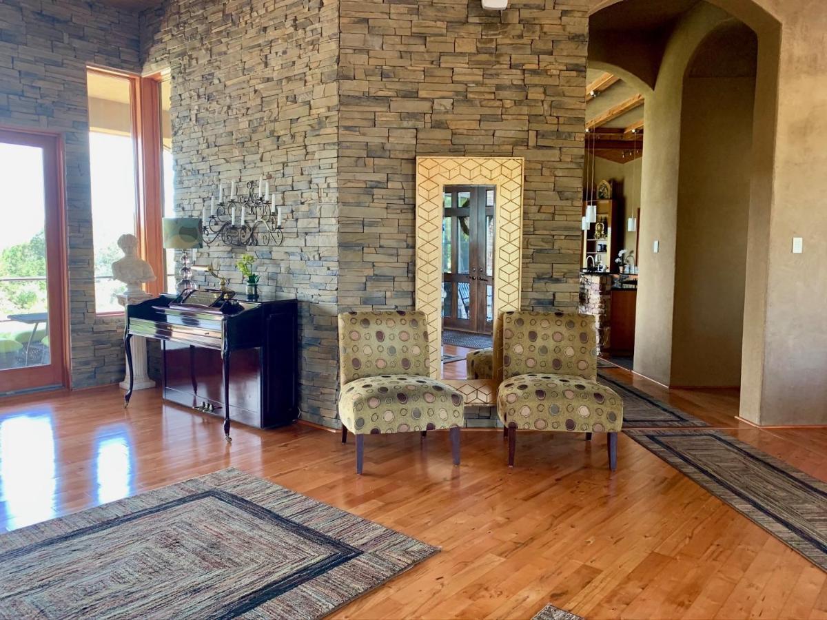 Scenic Hill Country Retreat - Rhino Ranch Villa New Braunfels Dış mekan fotoğraf