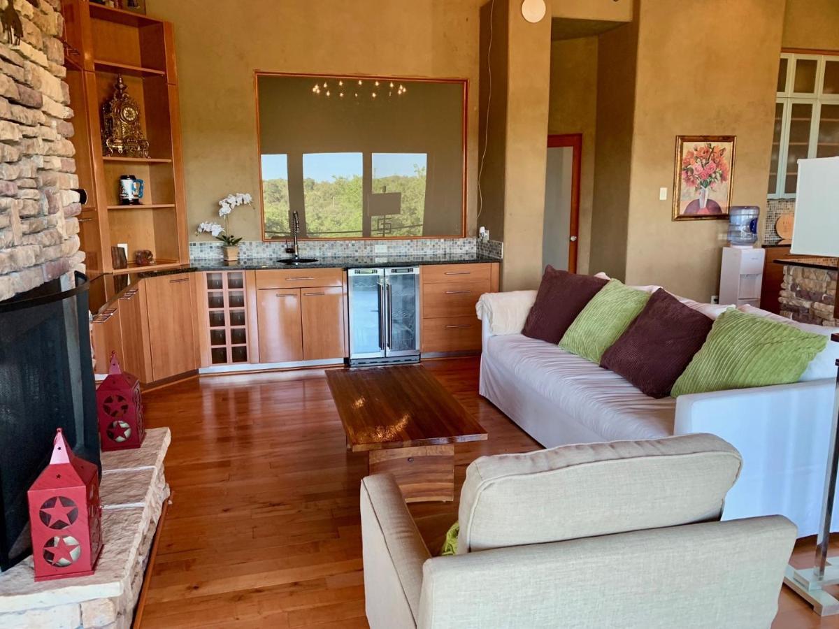 Scenic Hill Country Retreat - Rhino Ranch Villa New Braunfels Dış mekan fotoğraf