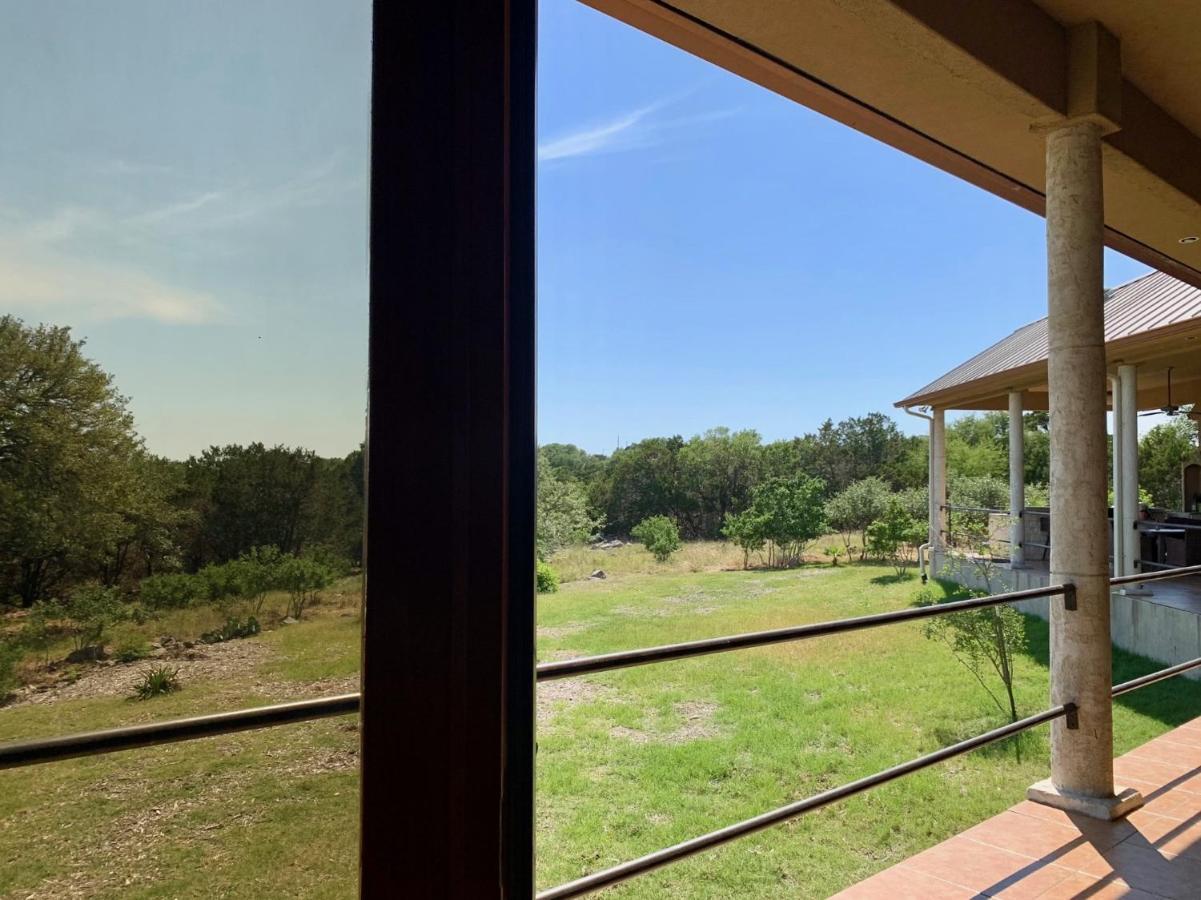 Scenic Hill Country Retreat - Rhino Ranch Villa New Braunfels Dış mekan fotoğraf