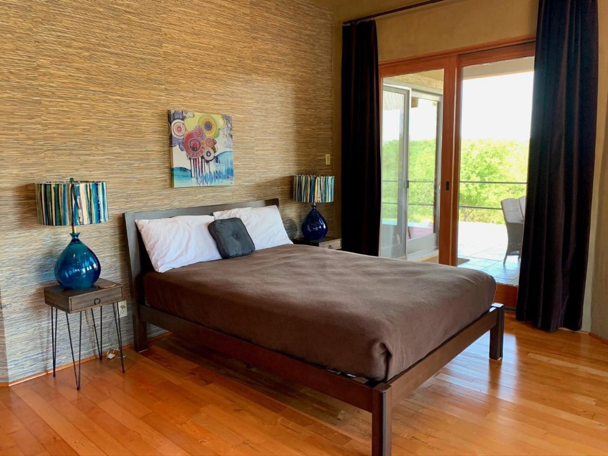 Scenic Hill Country Retreat - Rhino Ranch Villa New Braunfels Dış mekan fotoğraf