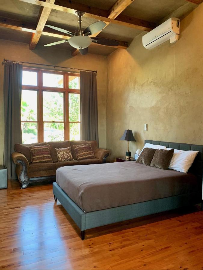 Scenic Hill Country Retreat - Rhino Ranch Villa New Braunfels Dış mekan fotoğraf