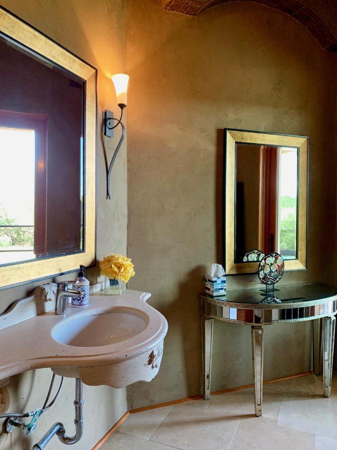 Scenic Hill Country Retreat - Rhino Ranch Villa New Braunfels Dış mekan fotoğraf